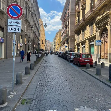 Casa Giulia Centro Jacuzzi Privata Piazza Del Plebiscito Wifi * Neapel