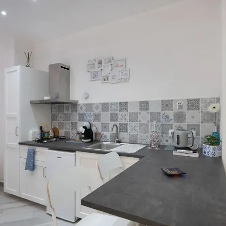 Casa Giulia Piazza Plebiscito *