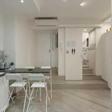 Casa Giulia Piazza Plebiscito Apartment *