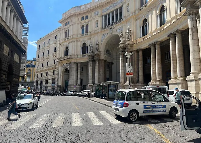 Casa Giulia Piazza Plebiscito Napoli