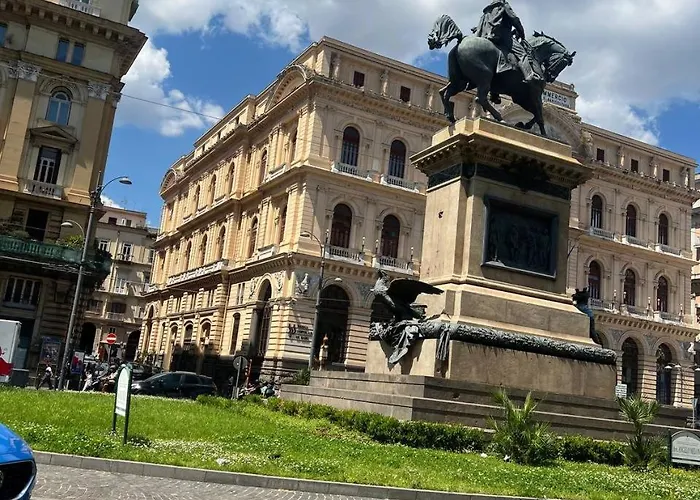 Casa Giulia Piazza Plebiscito *