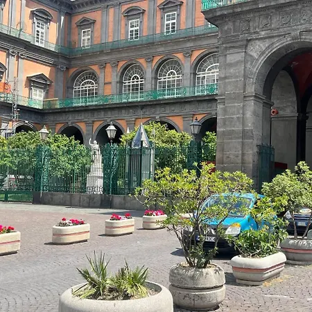 Casa Giulia Piazza Plebiscito * Nápoles