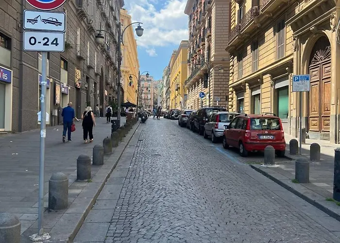Casa Giulia Piazza Plebiscito * Neapel