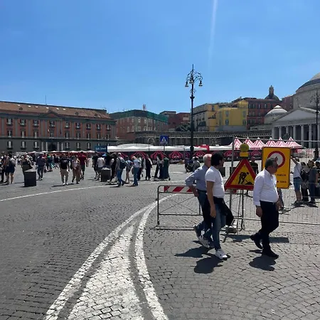Casa Giulia Piazza Plebiscito * Napoli